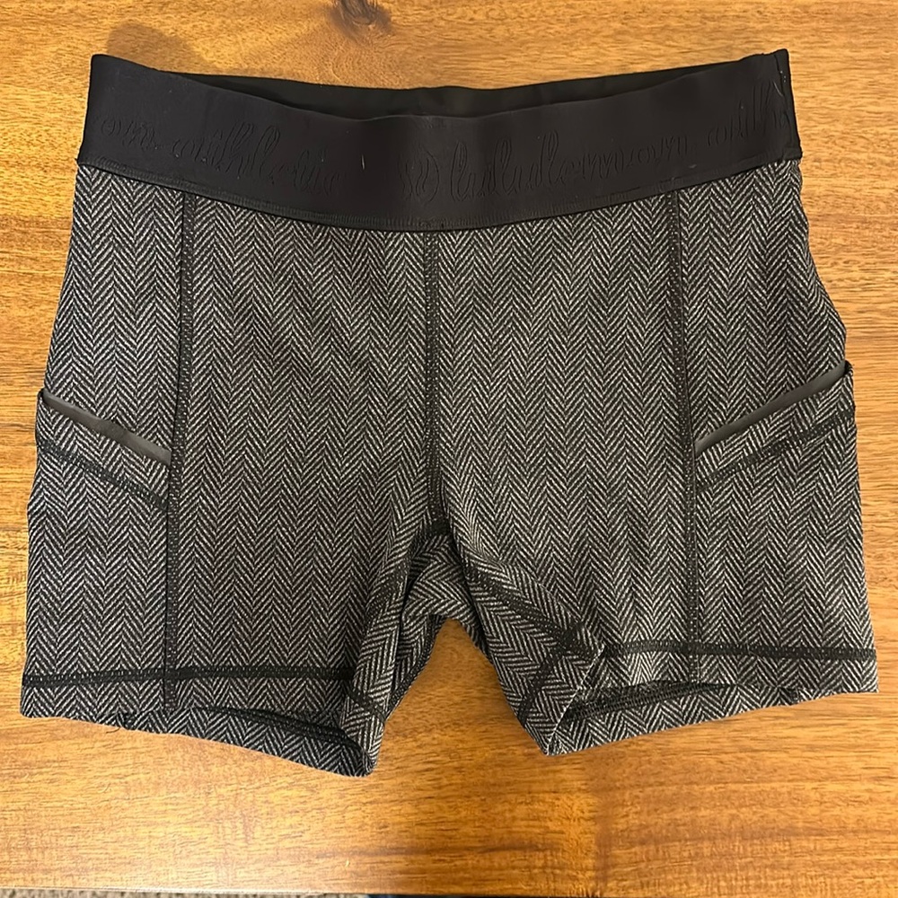 Lululemon Herringbone Gym Shorts